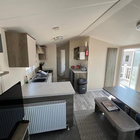 3 Bedroom Modern Caravan Sleeps Up To 8 Millom Exteriör bild