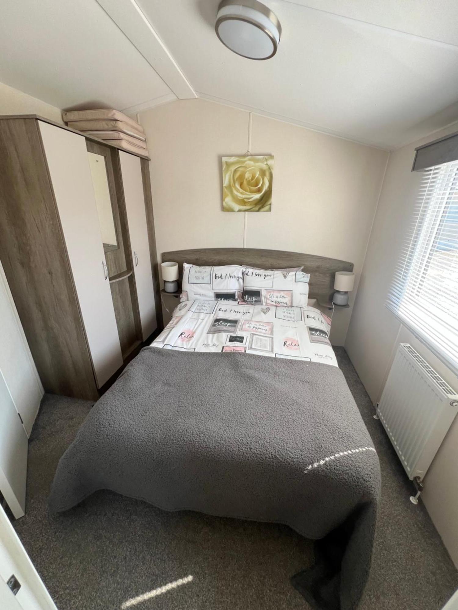 3 Bedroom Modern Caravan Sleeps Up To 8 Millom Exteriör bild